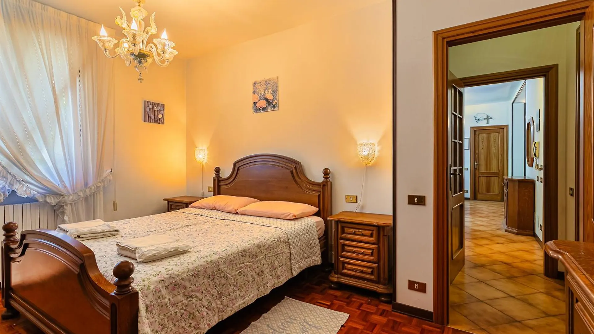 Villa Ferrari Serramazzoni 0*,  Italy