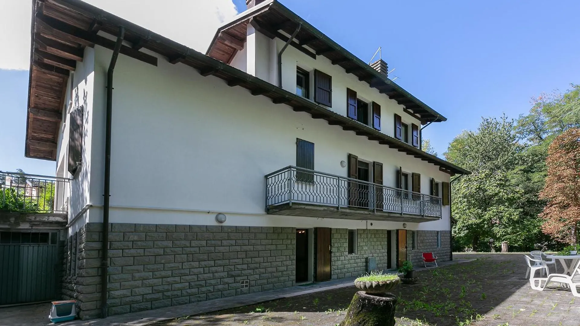 Villa Ferrari Serramazzoni Holiday home